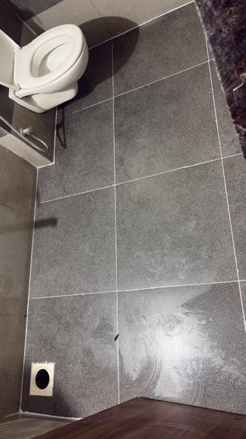 Luxury Dark Charcoal Bathroom Waterproof Tiling