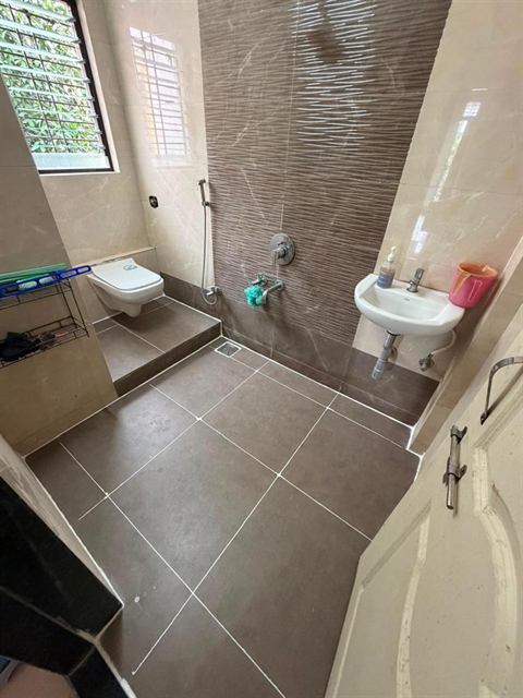 Turnkey Master Bathroom Makeover & Tiling